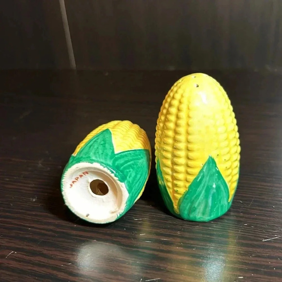 Vintage Japan Half Shucked Corn On the Cob Salt and Pepper Shaker Ceramic - Picture 2 of 5